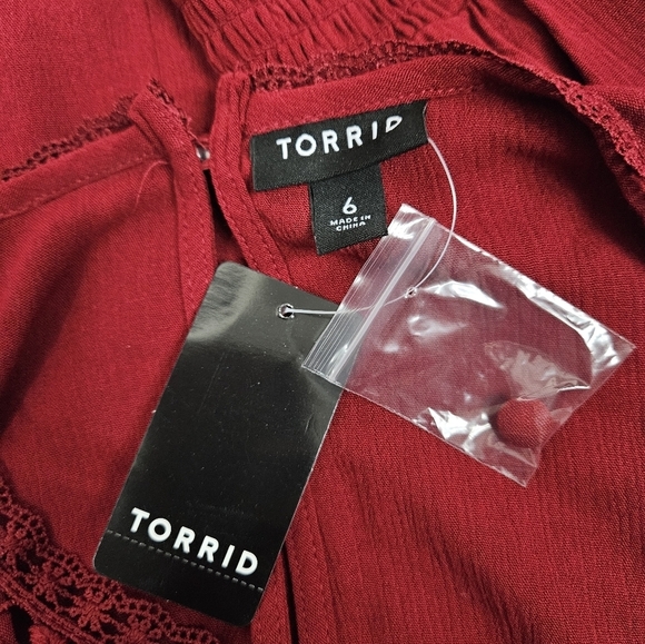 NWT Torrid Crinkle Gauze Crocheted Yoke Blouson Sleeve Top Size 6X Women's‎ Plus - Picture 10 of 11